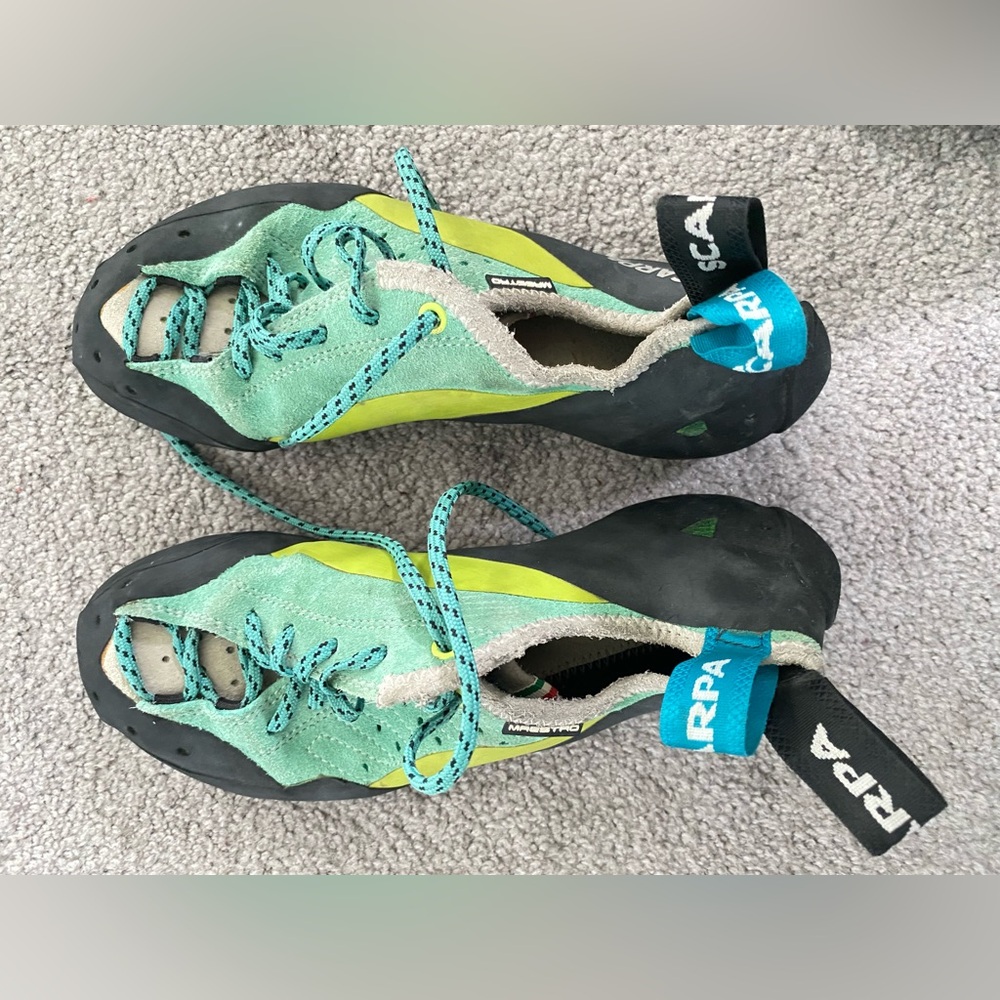Scarpa Maestro climbing shoes. EU Size 40 1/2
